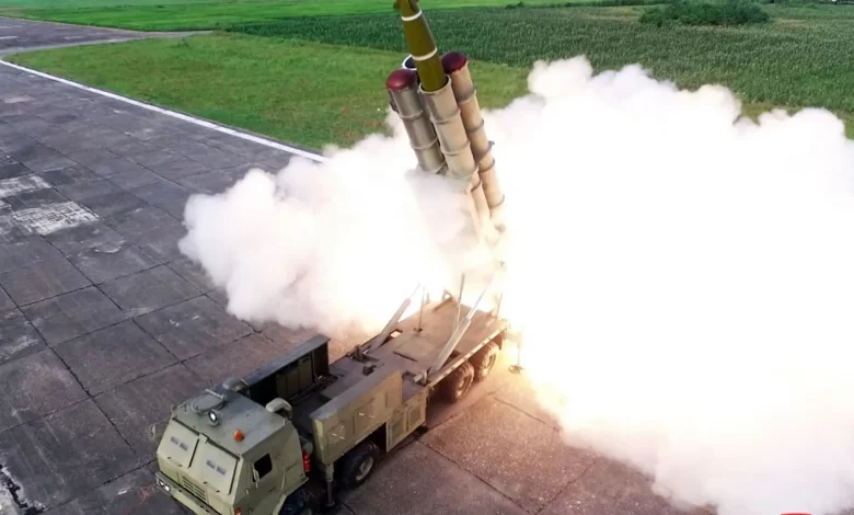 اطلاق كوريا الشمالية صواريخ "باليستيا"