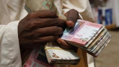 الاقتصاد السوداني في خطر بسبب تراجع قيمة العملة المحلية "الجنية "